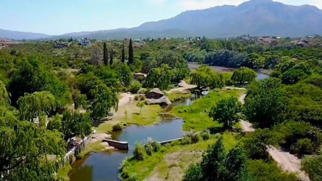 Descubre Capilla del Monte y todos sus tesoros y atractivos