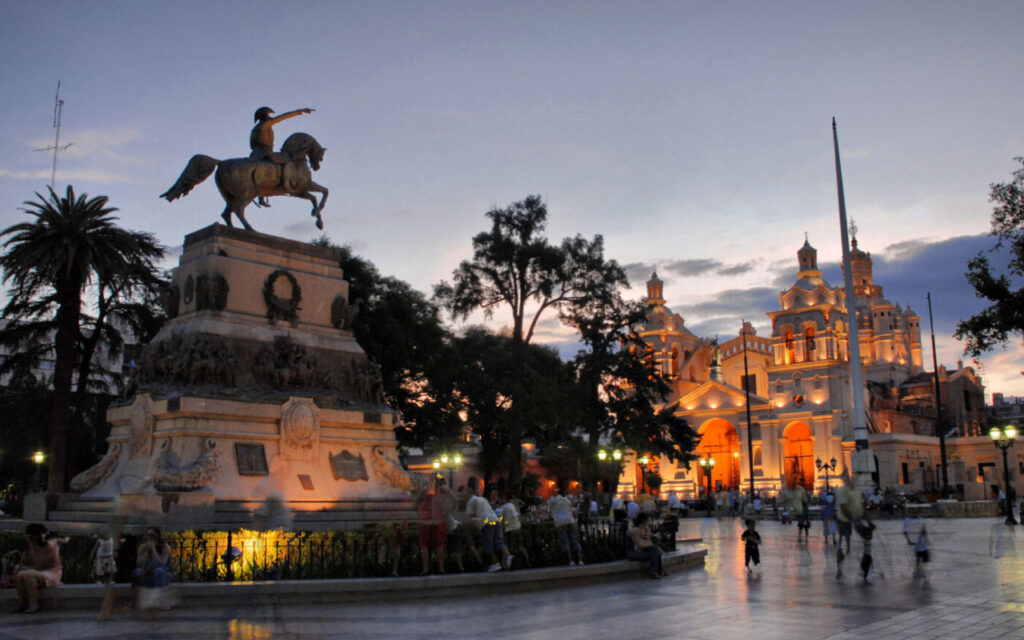 Horarios de atención, apertura y cierre del Centro de Córdoba