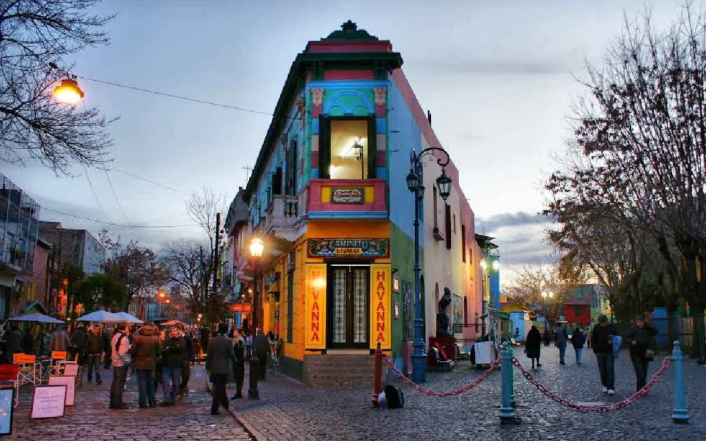 La Boca, uno de los barrios más característicos y pintorescos de Buenos Aires
